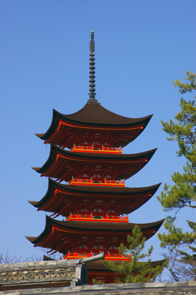 kaiun-厳島神社の五重塔３